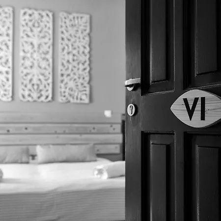 בית הארחה Ragoussis Sweet נאוסה